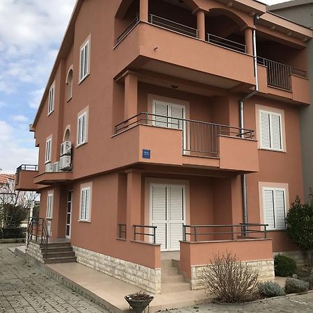 Apartments Juran Сукошан Экстерьер фото